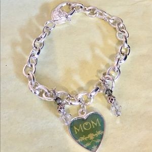 Mom heart pendant bracelet with crystal bead charm